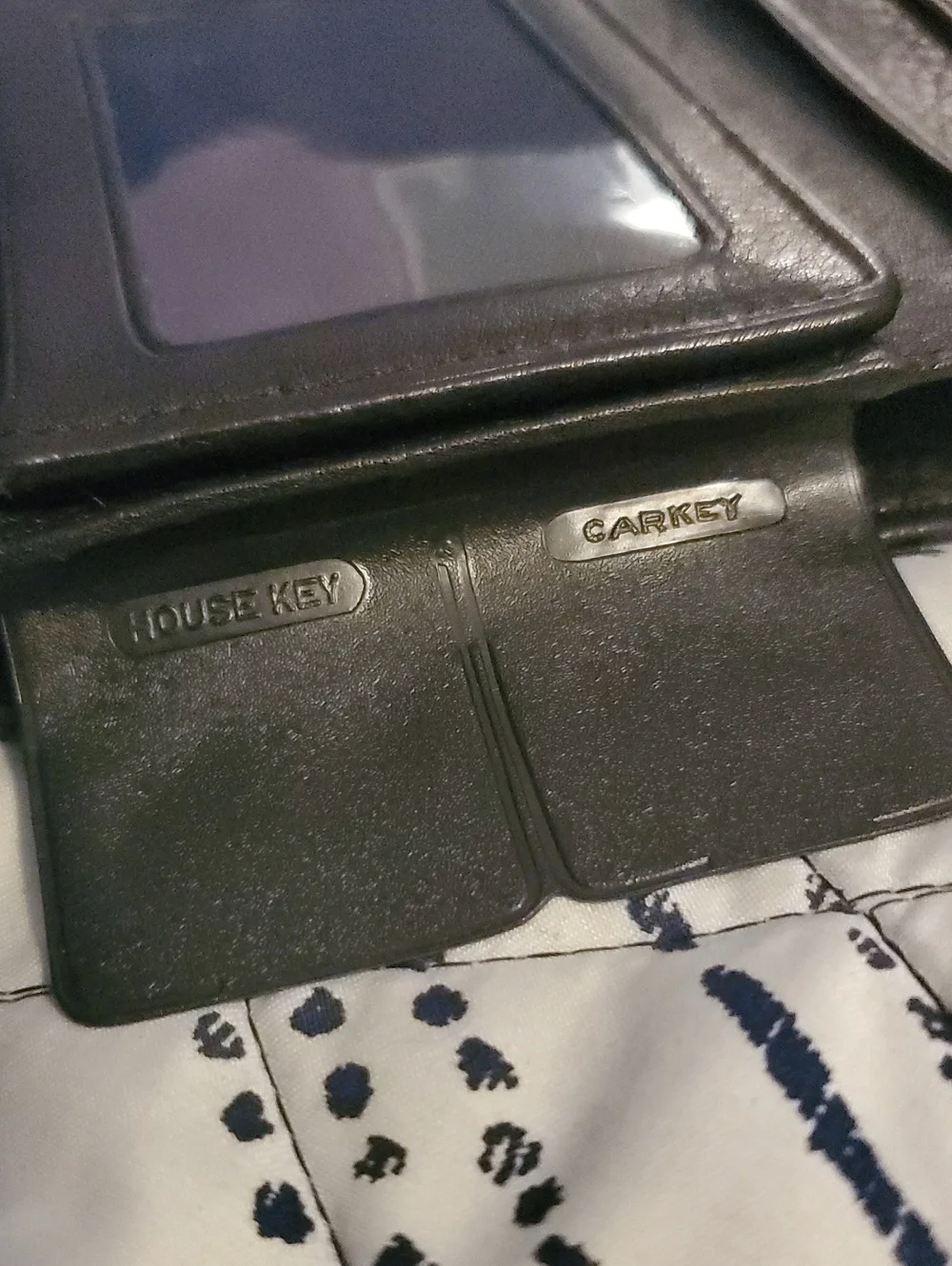 Vintage Black Leather Slim Trifold Wallet